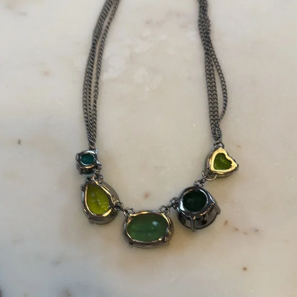 Chunky multi colored greens necklace with earrings. Get your Green for March! - Picture 7 of 8